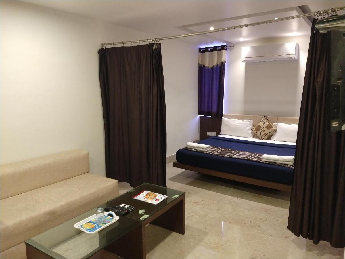 Varanasi Palace Luaran gambar